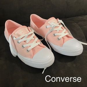 Converse woman size 8.5